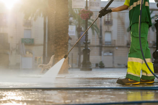 Best Concrete Pressure Washing  in Akwesasne, NY